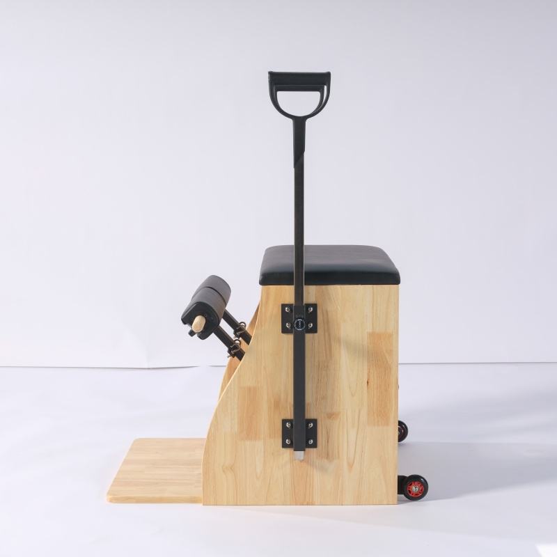 Cadeira Wunda comercial person - Pilates Chair Wunda avaliação e preço